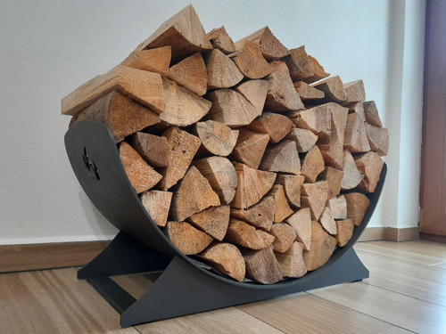 Kovový zásobník na dřevo – dřevník ke krbu