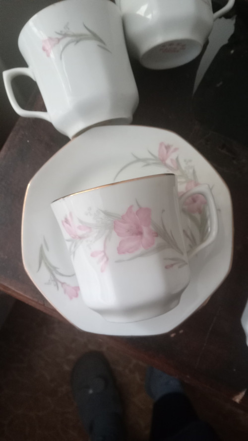 Mocca hrníčky s talířky porcelánové