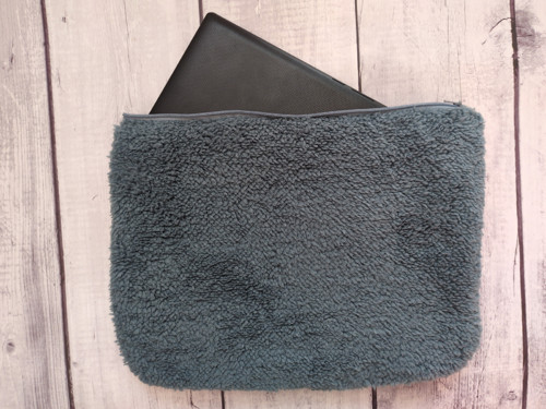 Obal na tablet TEDDY - tmavě modrý