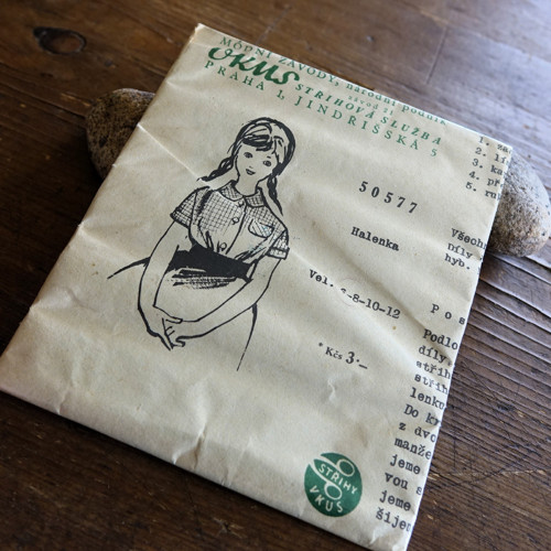 VKUS ... střih č. 50577 ... dívčí halenka