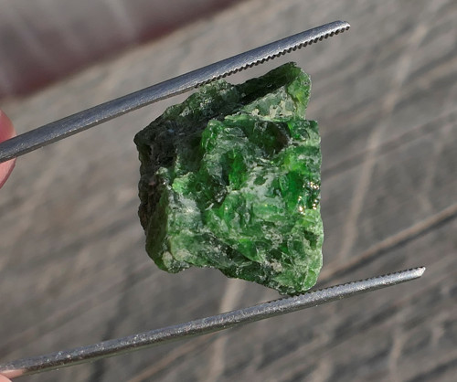 Surový chromdiopsid V2341