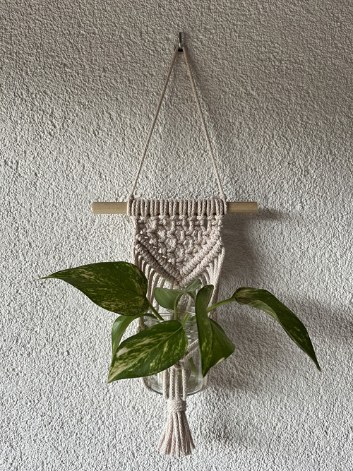 Macramé závěs na květináč