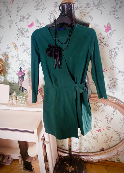 Overal chic ve smaragdu — foto 1