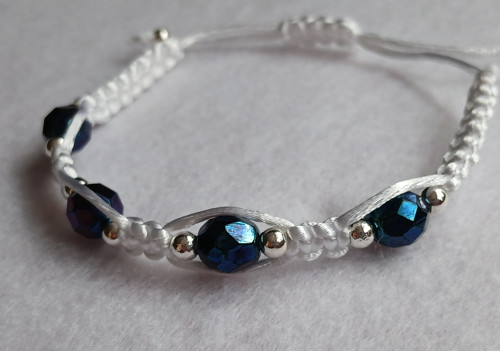 Elegantní shamballa náramek