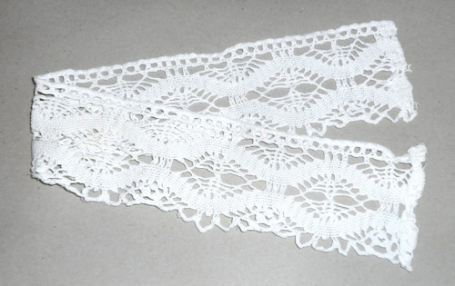 Háčkovaná čipka, starožitná KRAJKA, lem, 47 cm