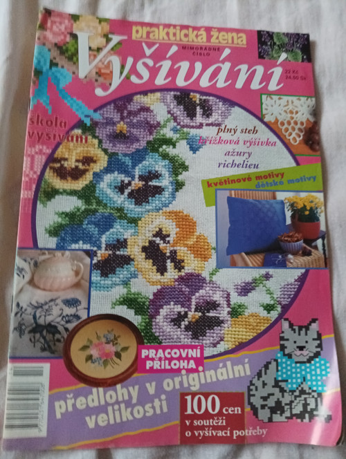 Praktická žena Vyšívání