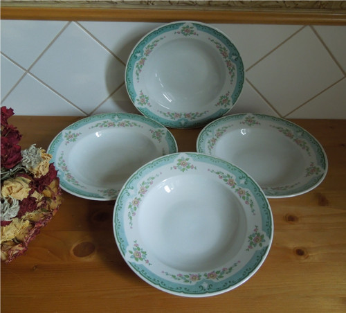 Retro hluboké talíře, 4 kusy