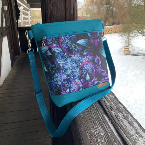 Crossbody kabelka - fialový fialovo tyrkysový vzor