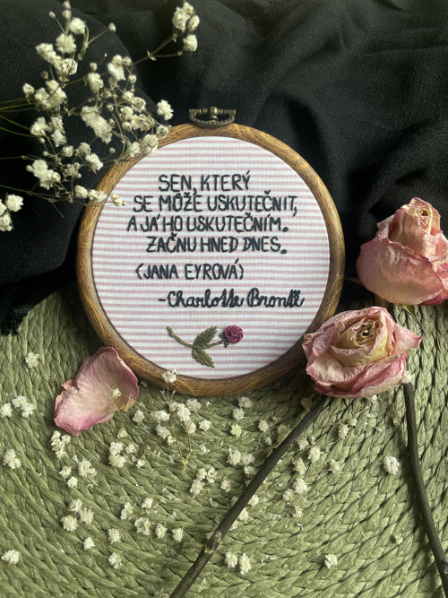 Závěsná dekorace - Jane Eyre — foto 1