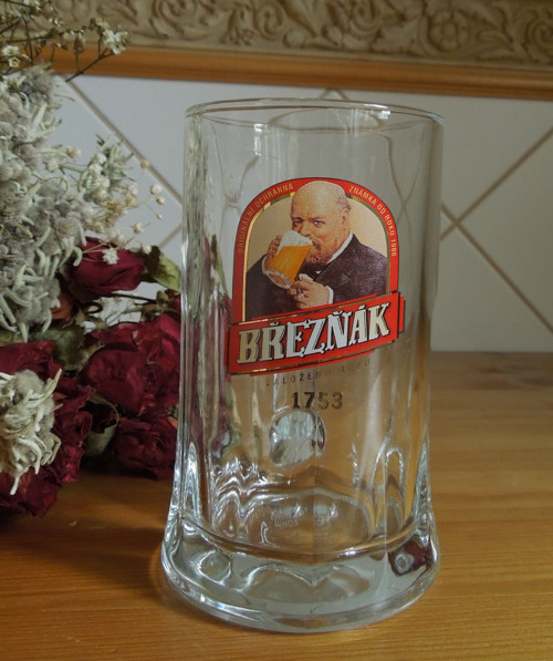 Skleněný cejchovaný půllitr — foto 1