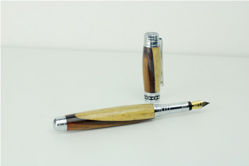 Plnící pero ze dřeva Cocobolo