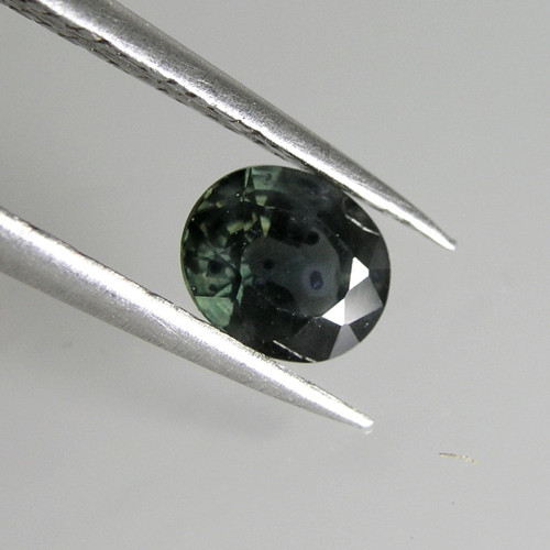 Fialově zelený Safír, 1,05 ct.; 6,2x5,2x3,5 mm