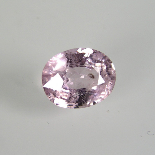 Velký růžový Safír, 1,71 ct.; 7,7x6,3x4,1 mm