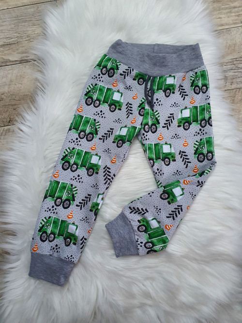 Tepláčky s popelářskými auty