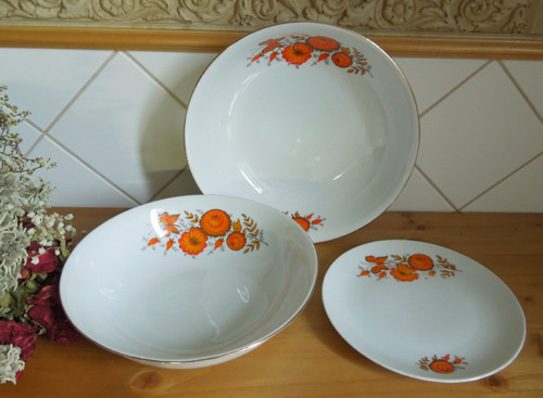 Sada porcelánových mís + dezertní talíř