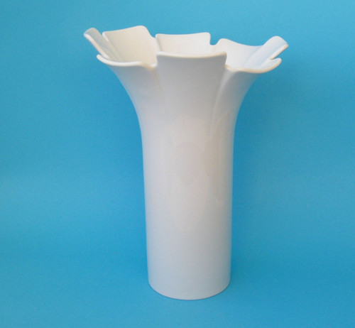 Nadčasová Porcelánová Váza