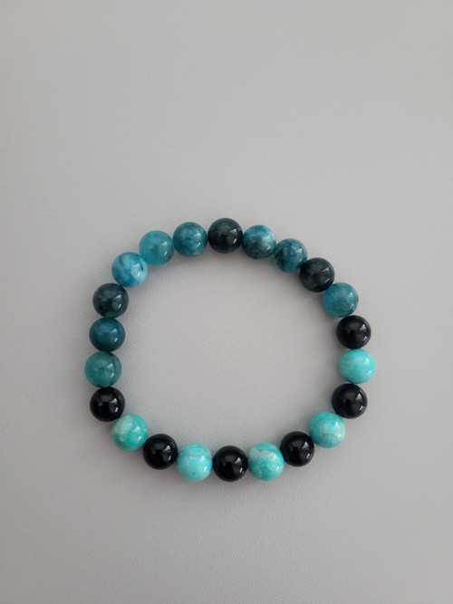 Náramek z minerálů - howlit, chalcedon, onyx