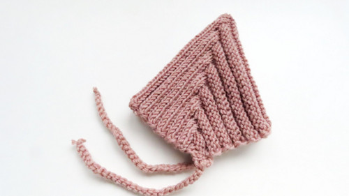 Čiapka "pixie" - 0-3 m(100% merino) (Púštna ruža