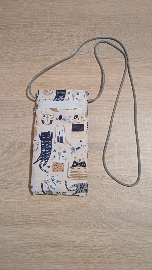 Taška na mobil kočičky s popruhem paracord