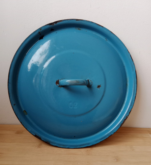 Smaltovaná modrá poklička vel.30