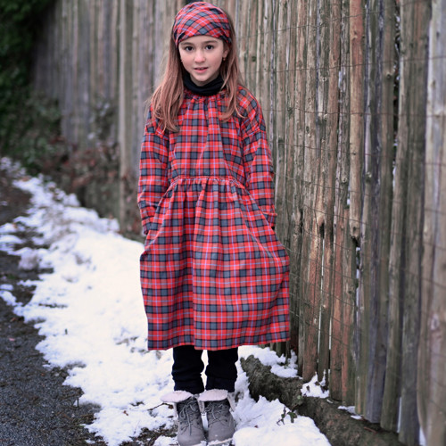 Flanelové šaty, multivelikostní. Tartan do červena