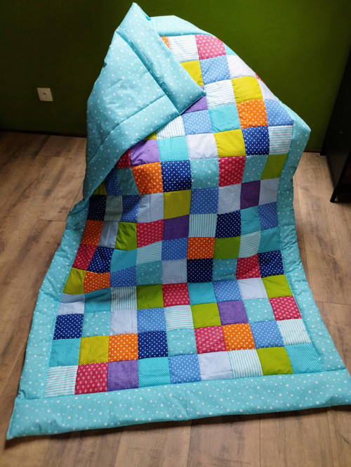 Dětská přikrývka patchwork, barevka