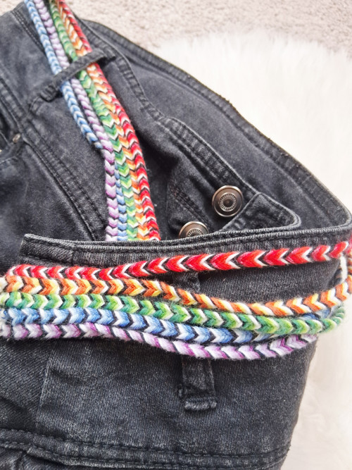 Pásek macrame