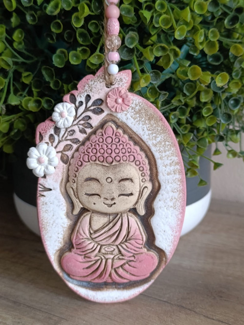 Buddha v růžové