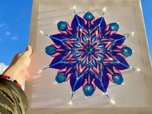Mandala obraz “Okamžik” ručně vyšívaný minerály