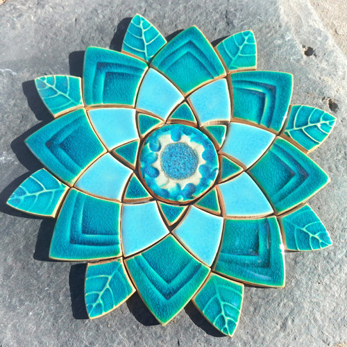 Mandala z keramických komponentů 126
