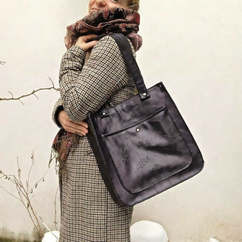 Kabelka WALKING Bag graving BLACK
