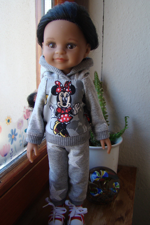Paola Reina 32 cm -tepláková souprava