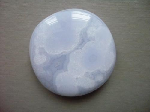 Placka - chalcedon AA 46 mm, č.801f