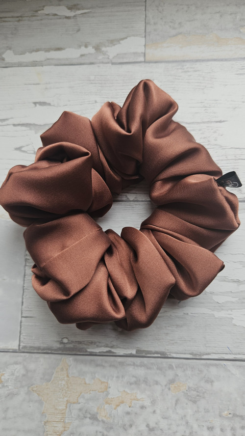 Scrunchie hnědá L