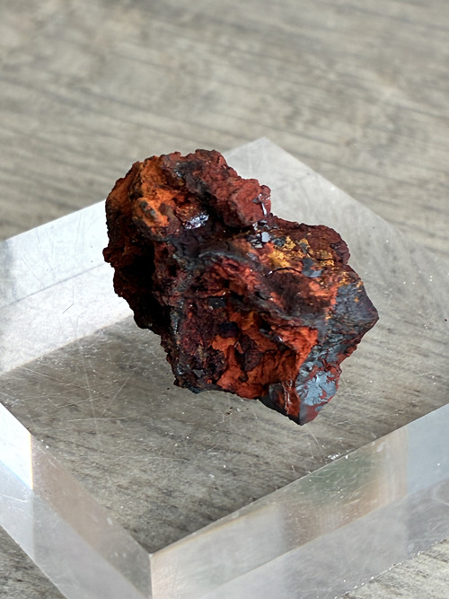 PYRIT na Limonitu- sběratel.minerál Anhui Čína