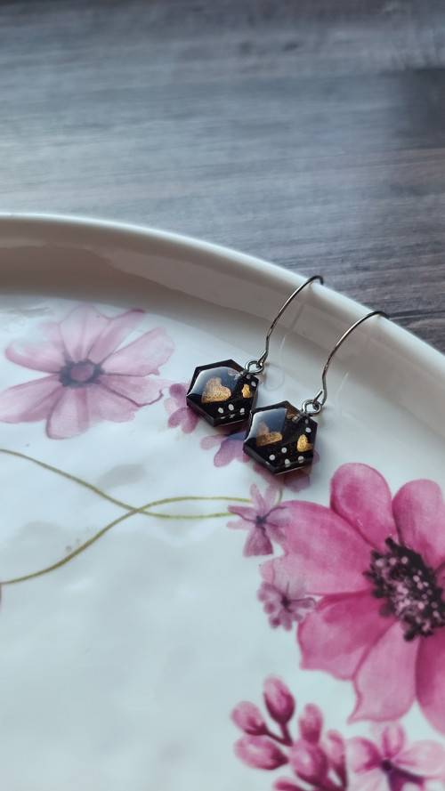 Náušnice - černý hexagon