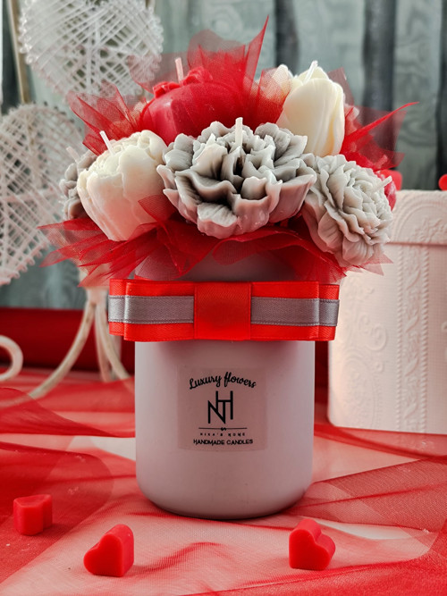Luxury Flower Bouquet NH Red