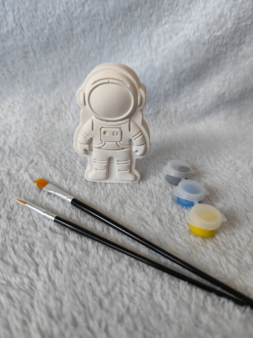 POSTAVIČKA K VYBARVENÍ - kosmonaut
