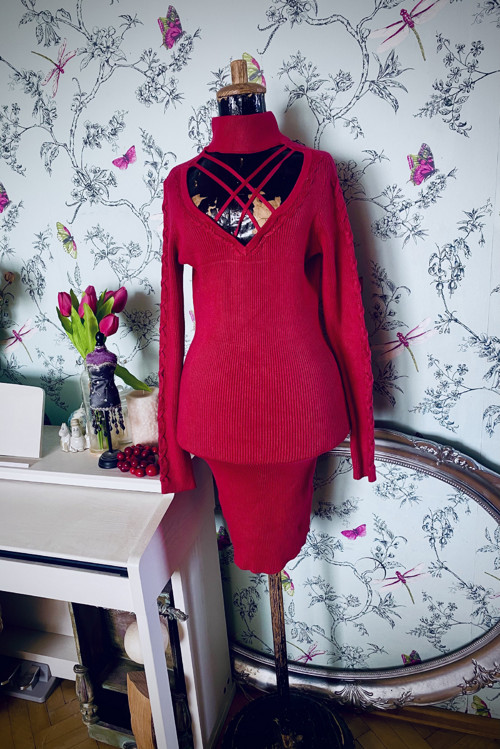 Šaty chic red