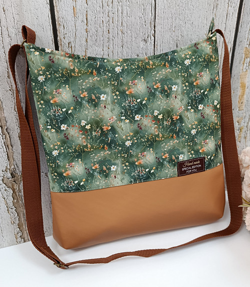 Crossbody ( Zelená - drobné kvietky )
