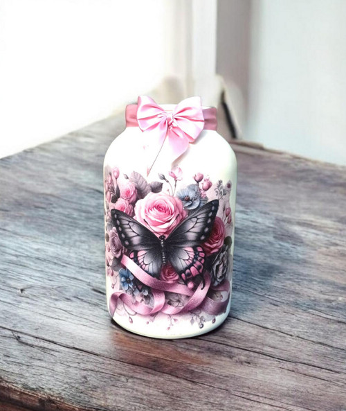 Lucerna s růžemi a motýlem – decoupage — foto 1