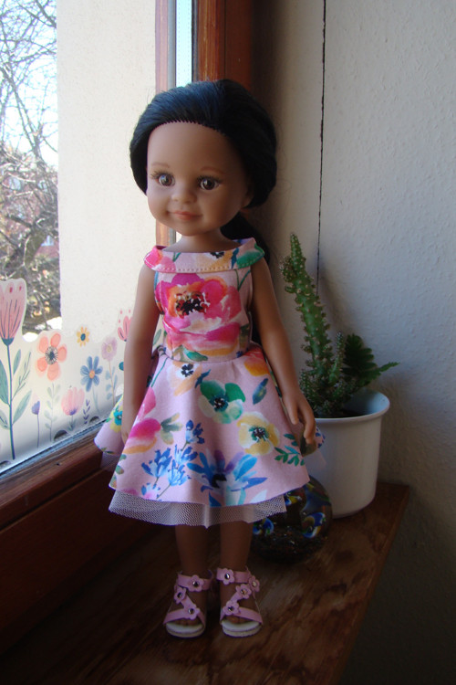 Paola Reina 32 cm - šatičky s tylovou spodničkou