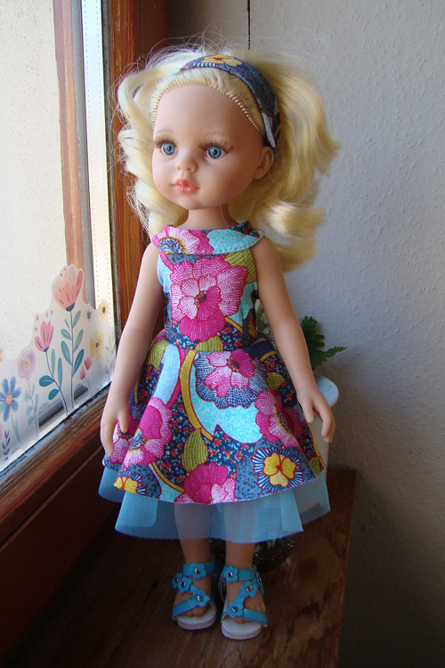 Paola Reina 32 cm - šatičky