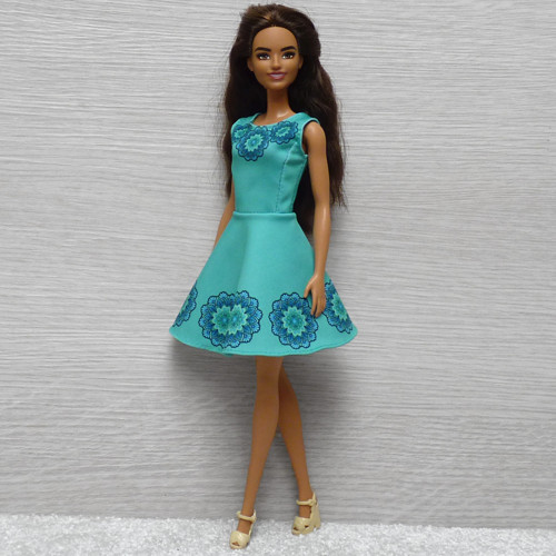 Modrozelené šatičky pro Barbie