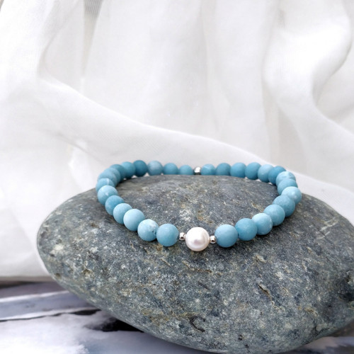 Minerální náramek / frost larimar + perla/ 0,55