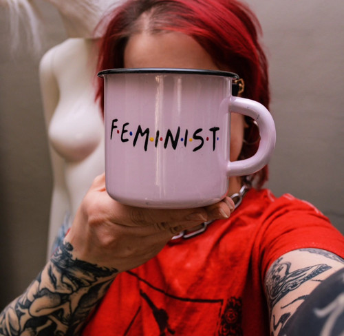 Plecháček - feminist