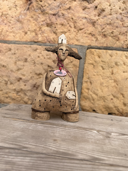 Plastika - paní domácí