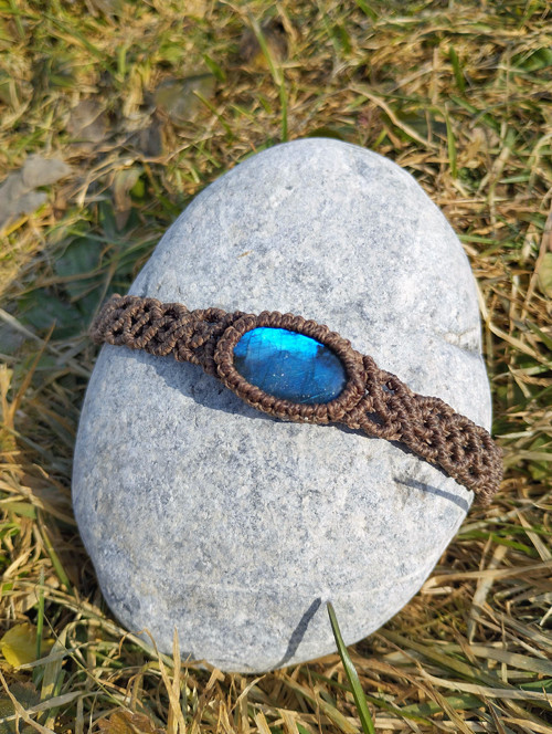 Macrame náramek s labradoritem
