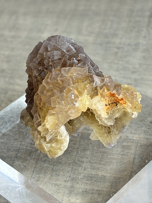 FLUORIT medový- výstavní minerál, Namibie 3B