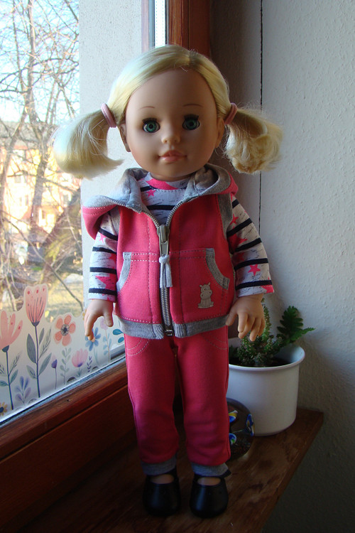Paola Reina 42 cm - tepláková souprava